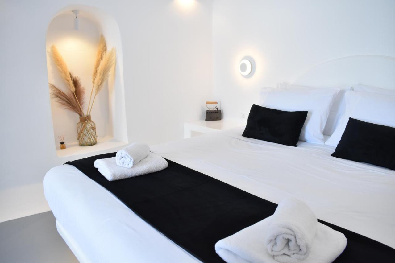 Oinos Luxury Suites Caldera เอีย ภายนอก รูปภาพ